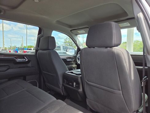 Used 2024 Chevrolet Silverado 1500 LT AWD/4WD image 12
