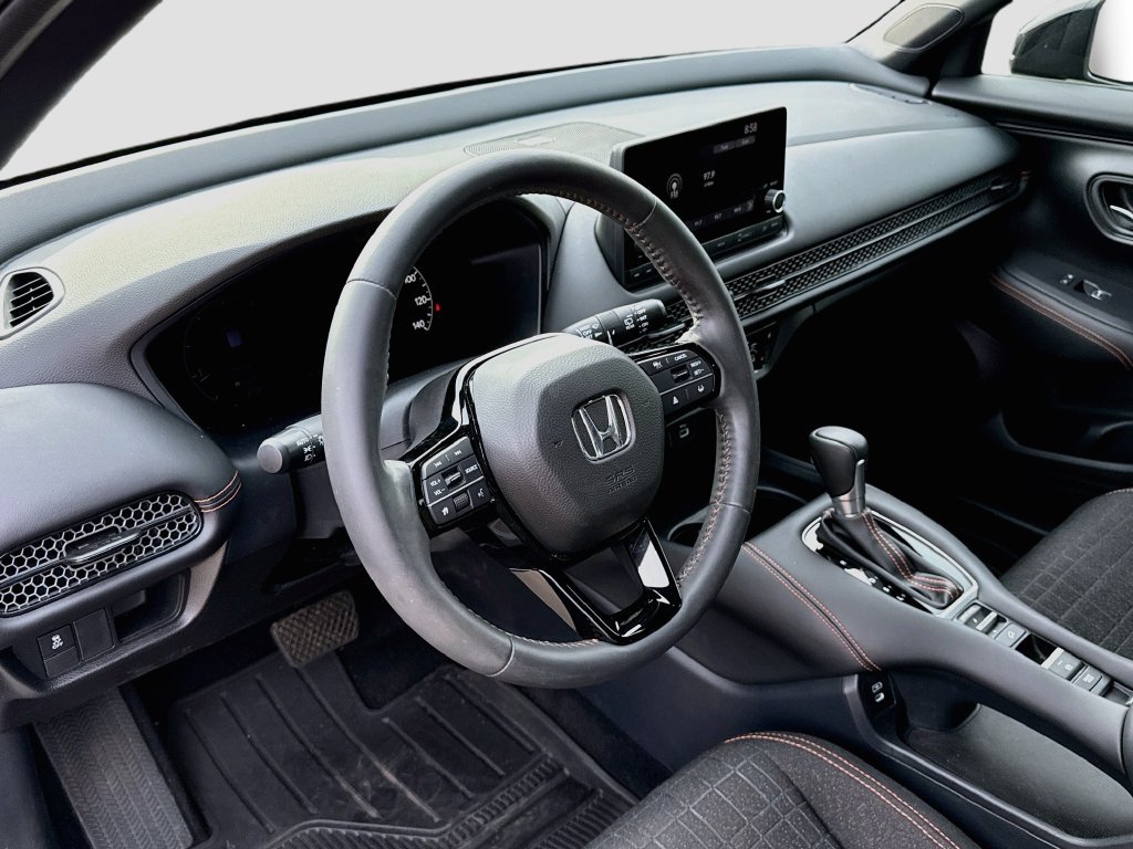 Used 2024 Honda HR-V Sport image 13