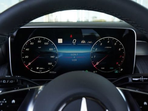 Used 2026 Mercedes-Benz GLC 300 4MATIC image 18