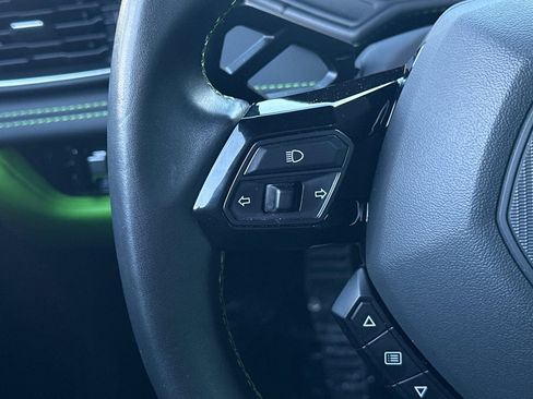 Used 2021 Lamborghini Huracan EVO image 28