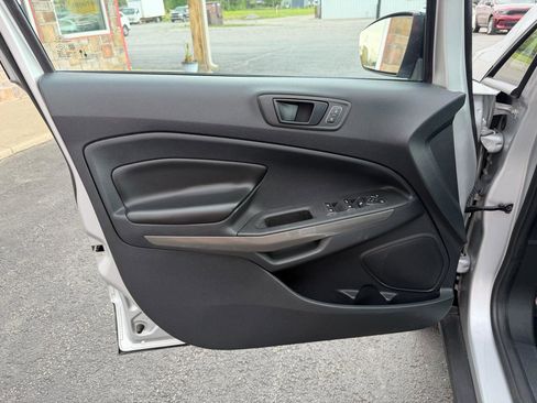 Used 2020 Ford EcoSport SES w/ SES Black Appearance Package image 12