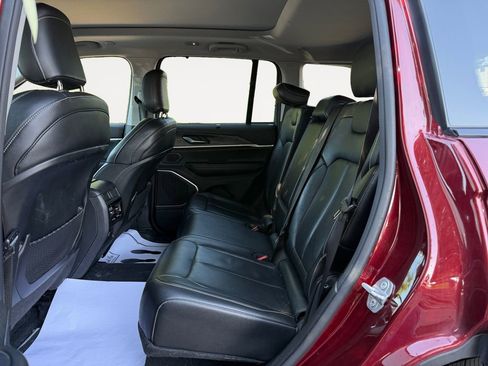 Used 2022 Jeep Grand Cherokee Limited 4xe w/ Luxury Tech Group II image 13