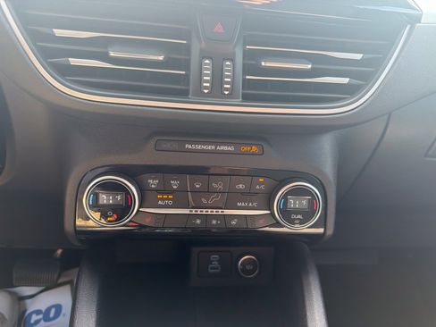 Used 2021 Ford Escape SE w/ SE Sport Appearance Package FWD image 14