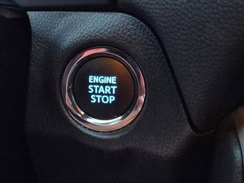 Used 2021 Toyota RAV4 XLE Premium FWD image 18