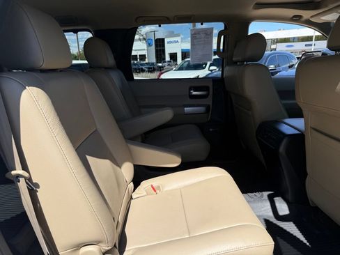 Used 2018 Toyota Sequoia Limited w/ Safety & Convenience Package AWD/4WD image 16