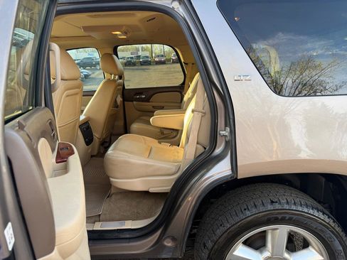 Used 2013 Chevrolet Tahoe LTZ image 16