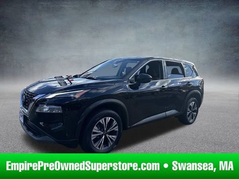 Used 2022 Nissan Rogue SV image 1