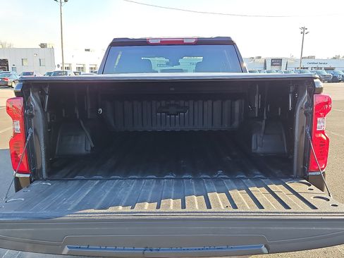 Certified 2022 Chevrolet Silverado 1500 LT w/ Z71 Off-Road Package image 28