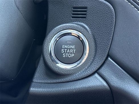 Certified 2025 Subaru Outback Limited image 27