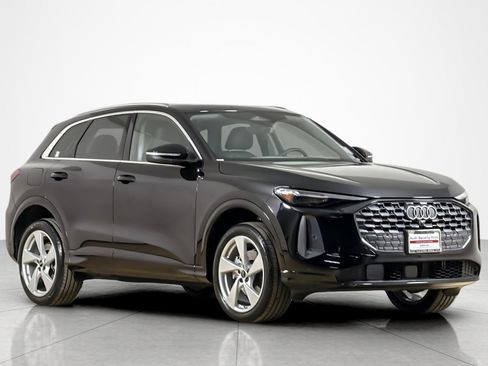 Used 2025 Audi Q5 Premium Plus w/ Premium Plus AWD/4WD image 7