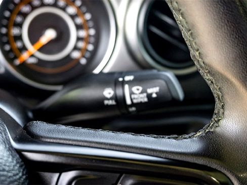 Used 2023 Jeep Gladiator Sport image 21