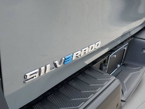 New 2026 Chevrolet Silverado EV LT w/ Plus Package AWD/4WD image 28