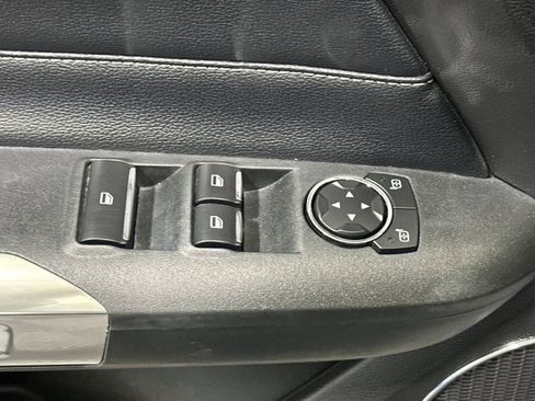 Used 2021 Ford Mustang Premium image 16