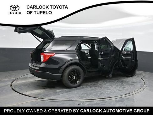 Used 2022 Ford Explorer XLT w/ Class IV Trailer Tow Package image 58