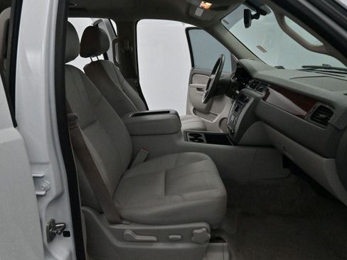 Used 2013 GMC Yukon XL SLT image 30