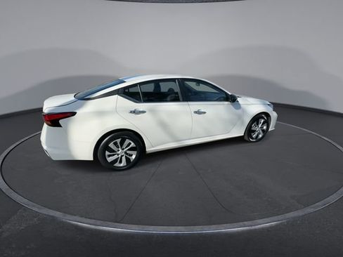 Used 2024 Nissan Altima 2.5 S image 17