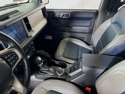 Used 2024 Ford Bronco Outer Banks image 25