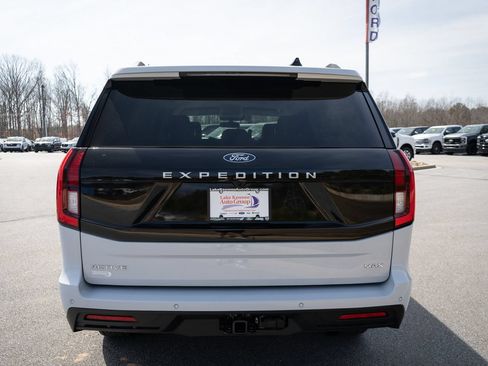New 2026 Ford Expedition Max Active AWD/4WD image 8