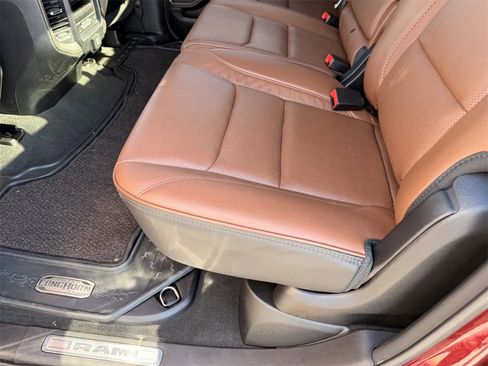 Used 2022 RAM 1500 Limited w/ Bed Utility Group image 18