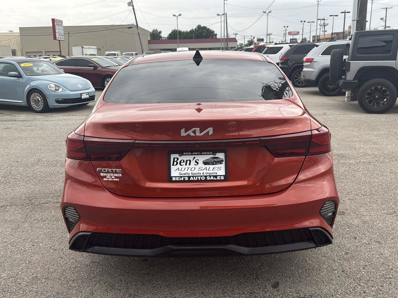 Used 2024 Kia Forte LXS w/ LXS Technology Package FWD image 7