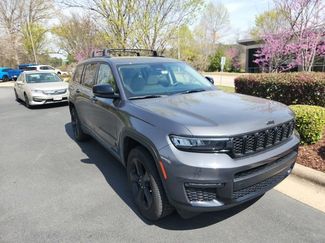 Used 2022 Jeep Grand Cherokee L Limited w/ Black Appearance Package video 1