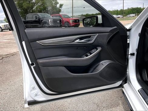 Used 2022 Cadillac CT5 Sport w/ Climate Package RWD image 17