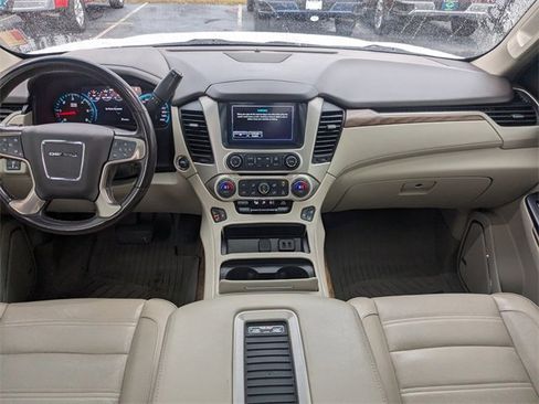 Used 2019 GMC Yukon Denali w/ Denali Ultimate Package image 14