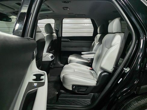 Used 2021 Hyundai Palisade SEL w/ Premium Package image 15