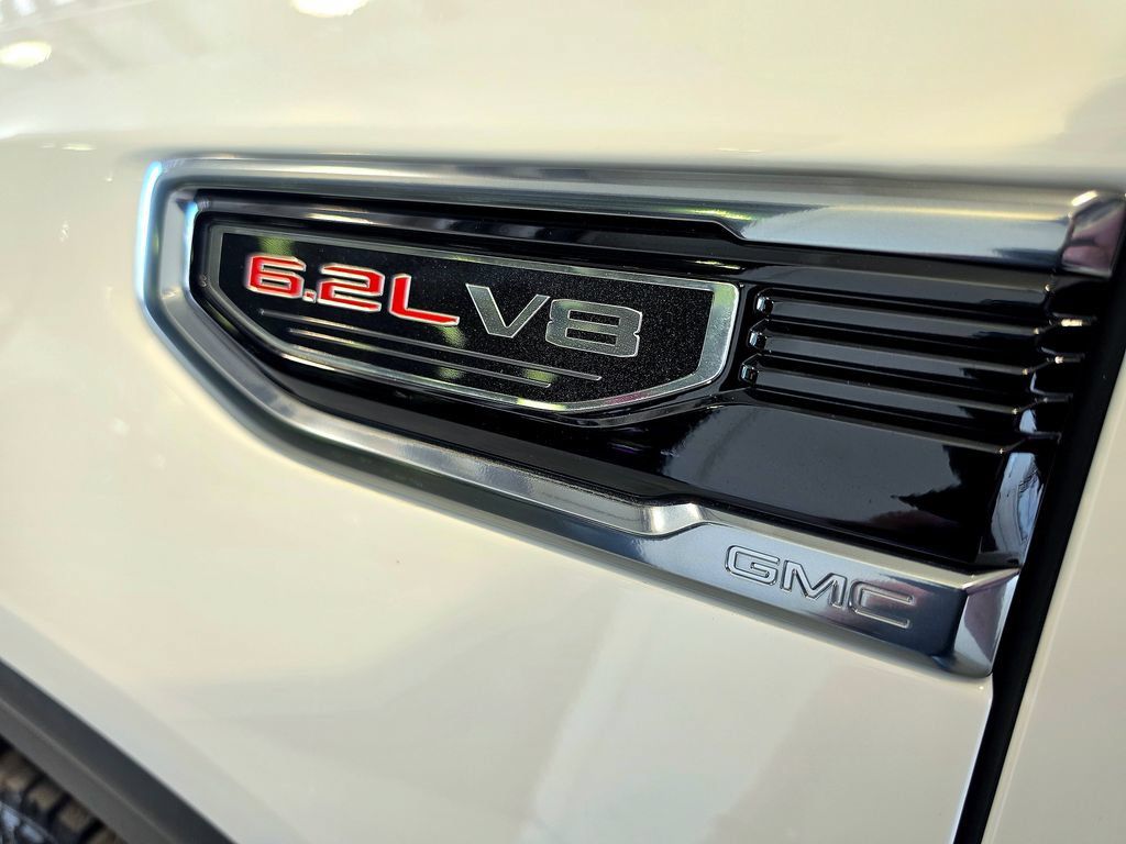 Used 2025 GMC Sierra 1500 AT4 AWD/4WD image 14