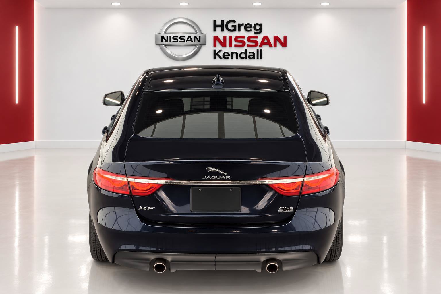 Used 2018 Jaguar XF Premium AWD/4WD image 6