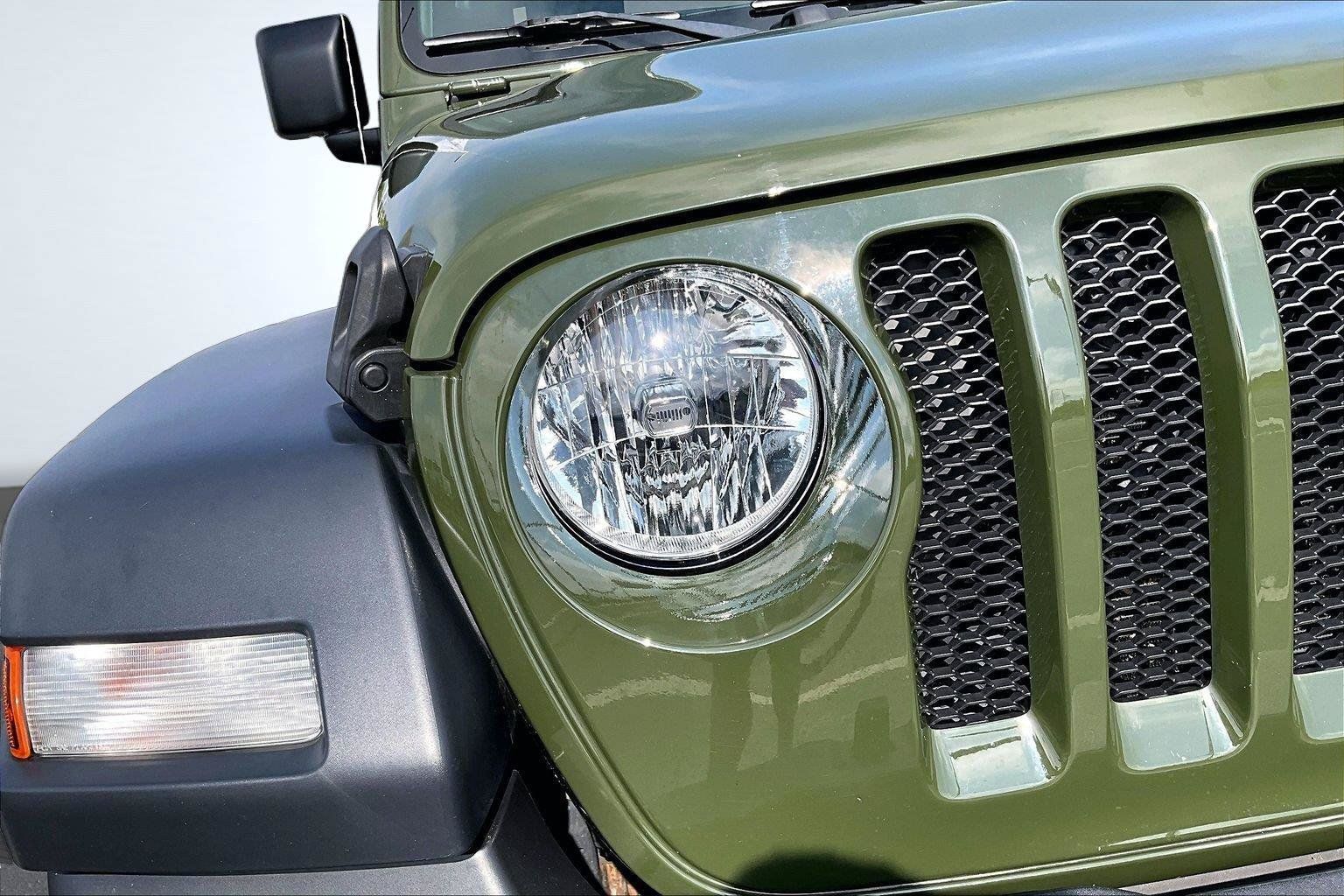 Used 2023 Jeep Wrangler Sport AWD/4WD image 30
