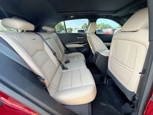 Used 2024 Cadillac XT4 Premium Luxury FWD image 32