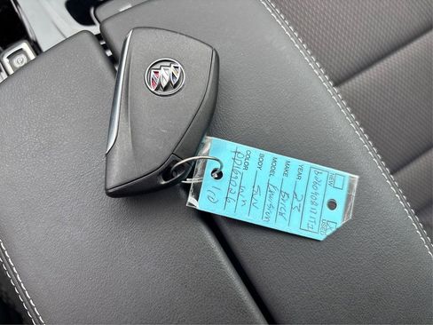 Used 2023 Buick Envision Preferred AWD/4WD image 38