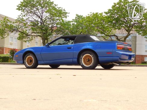 Used 1991 Pontiac Firebird Convertible RWD image 29