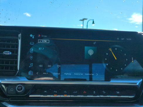 Used 2022 Chevrolet Silverado 1500 LTZ w/ LTZ Premium Package image 26