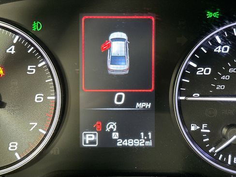 Used 2023 Subaru Legacy Premium image 12