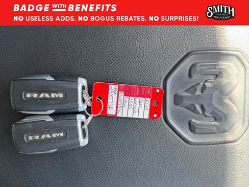 Used 2024 RAM 3500 Laramie image 19