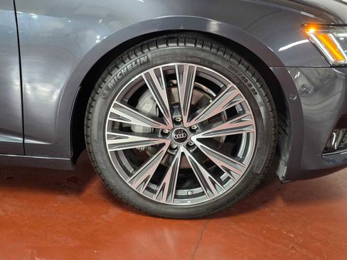 Used 2024 Audi A6 Premium Plus w/ Premium Plus Package image 9