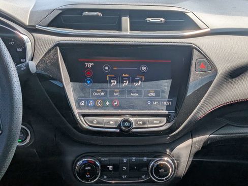 Used 2022 Chevrolet TrailBlazer RS w/ Sun and Liftgate Package FWD image 20