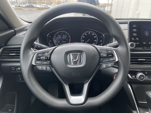 Certified 2018 Honda Accord LX image 17