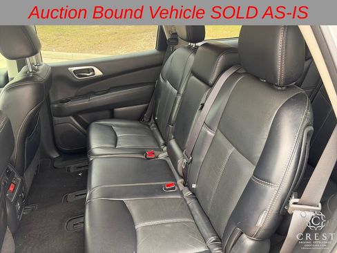 Used 2018 Nissan Pathfinder Platinum FWD image 26