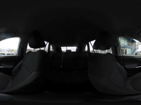 Used 2025 Toyota RAV4 LE image 41