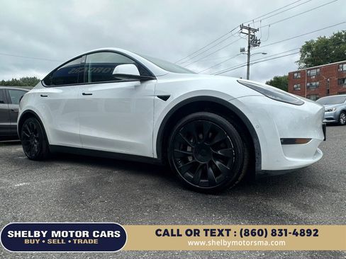Used 2021 Tesla Model Y Long Range AWD/4WD image 3