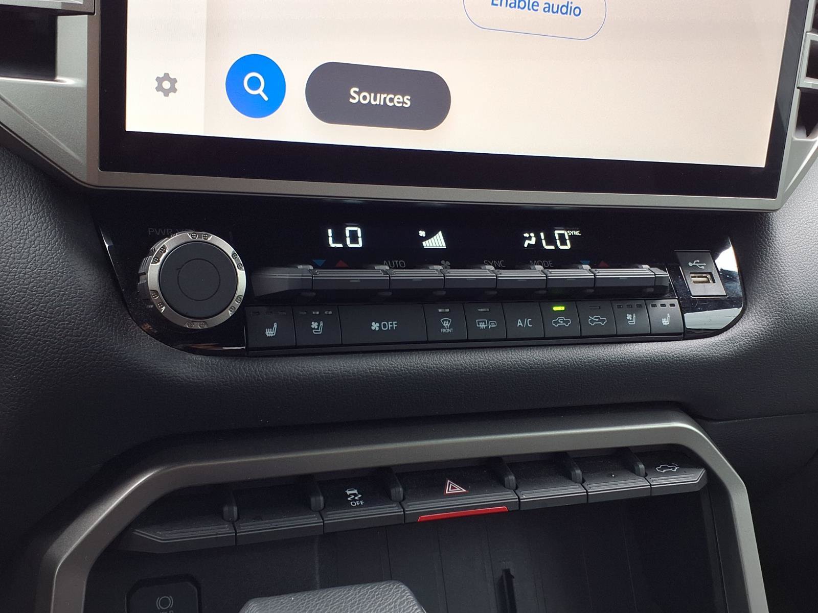 Certified 2025 Toyota Tundra Limited AWD/4WD image 17