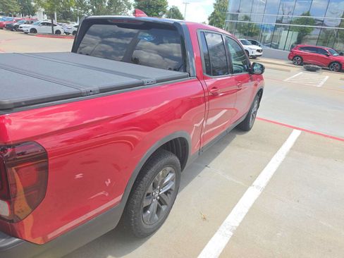Used 2023 Honda Ridgeline Sport image 4