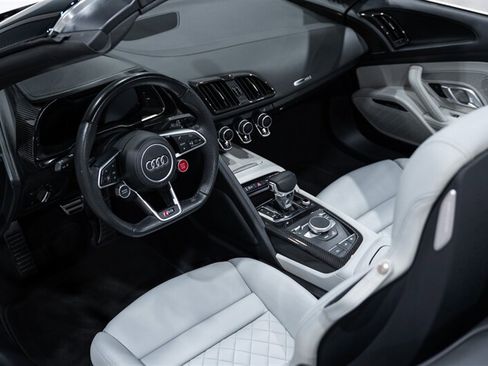 Used 2021 Audi R8 V10 RWD image 45