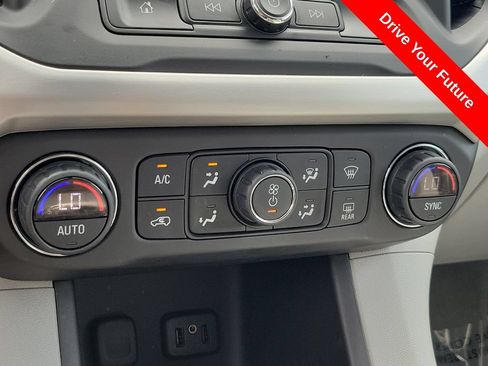 Used 2017 GMC Acadia SLE FWD image 11