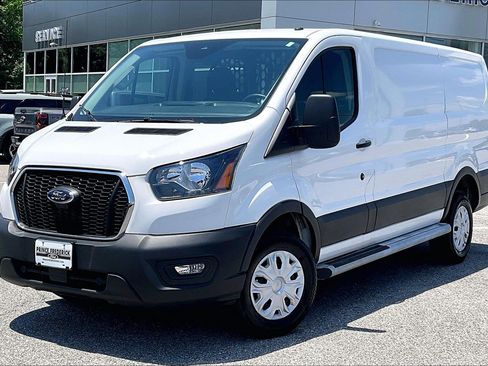 Certified 2025 Ford Transit 250 Low Roof w/ Exterior Upgrade Package RWD image 3