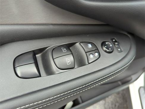 Certified 2022 Nissan Murano S image 23