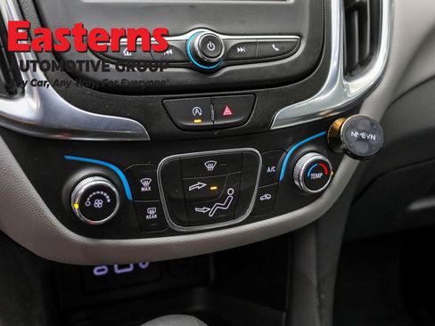 Used 2022 Chevrolet Equinox LT w/ LPO, Floor Liner Package image 20